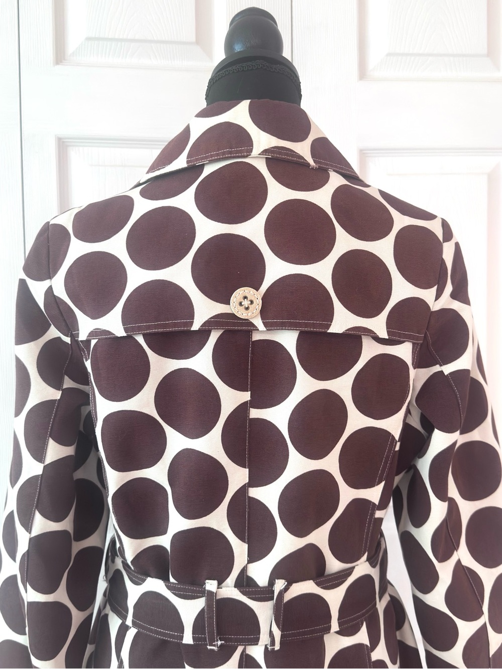 MERONA ~ Chocolate Brown Polka Dot Trench Coat w/Cream Background and Pockets - Picture 9 of 12